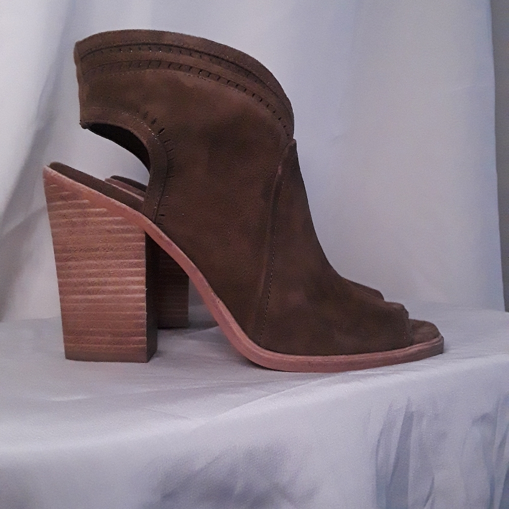 Vince Camuto Bootie Koral Suede Boot  Heeled 9